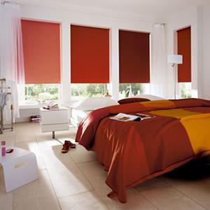 Kombinasi Tirai dan Roman Blind